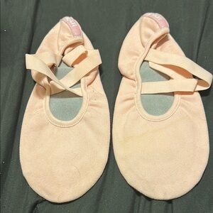 Ladies Ballet Shoes in Pink